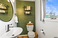 614 Eagle View Drive, Papillion, NE 68133