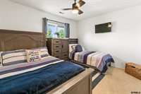 614 Eagle View Drive, Papillion, NE 68133