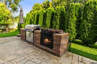 614 Eagle View Drive, Papillion, NE 68133