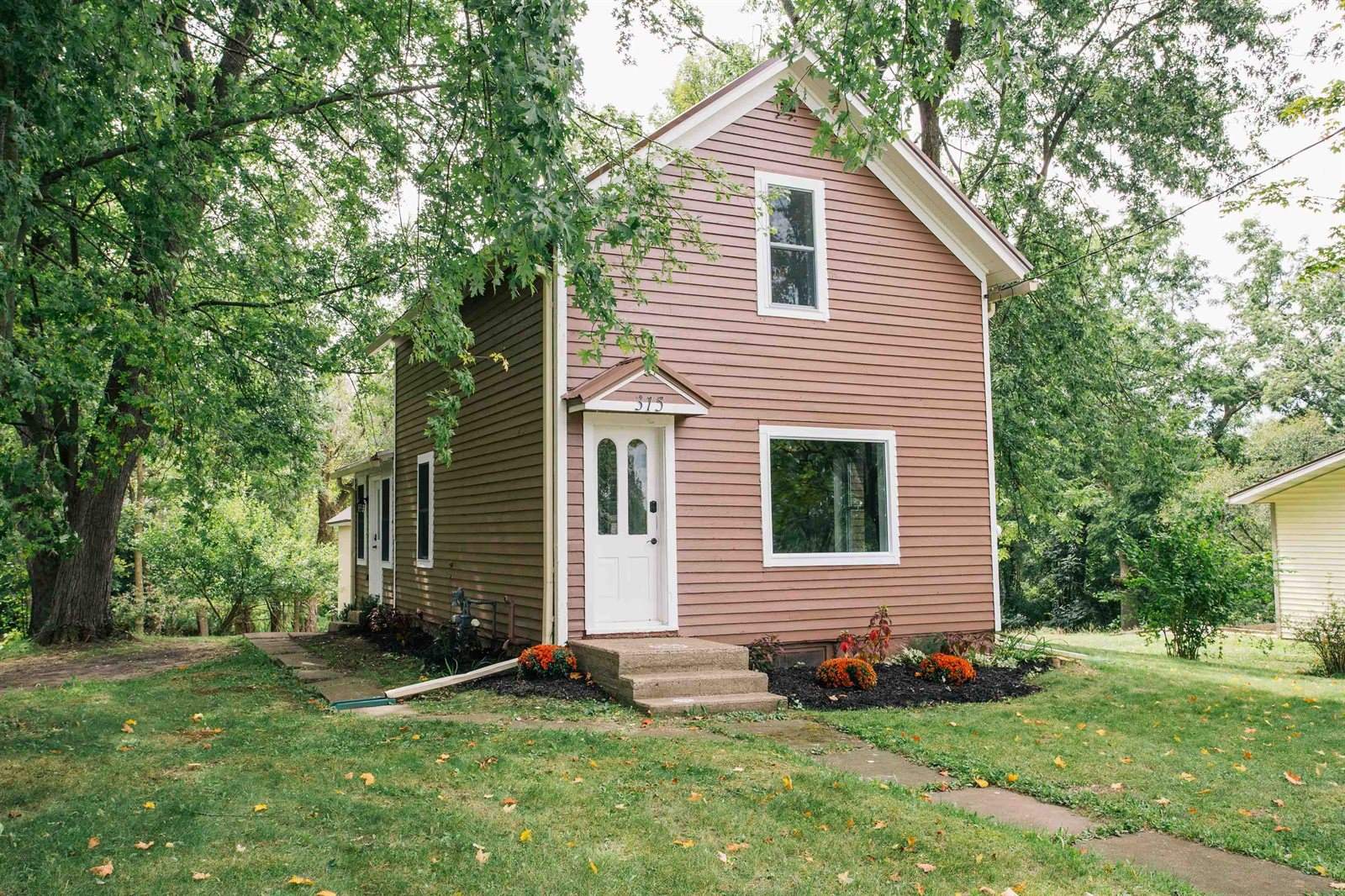 315 W Begley Street, Greenwood, WI 54437