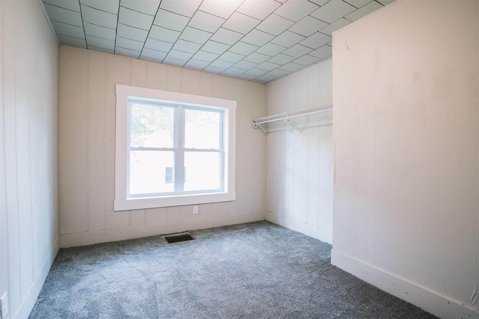 315 W Begley Street, Greenwood, WI 54437