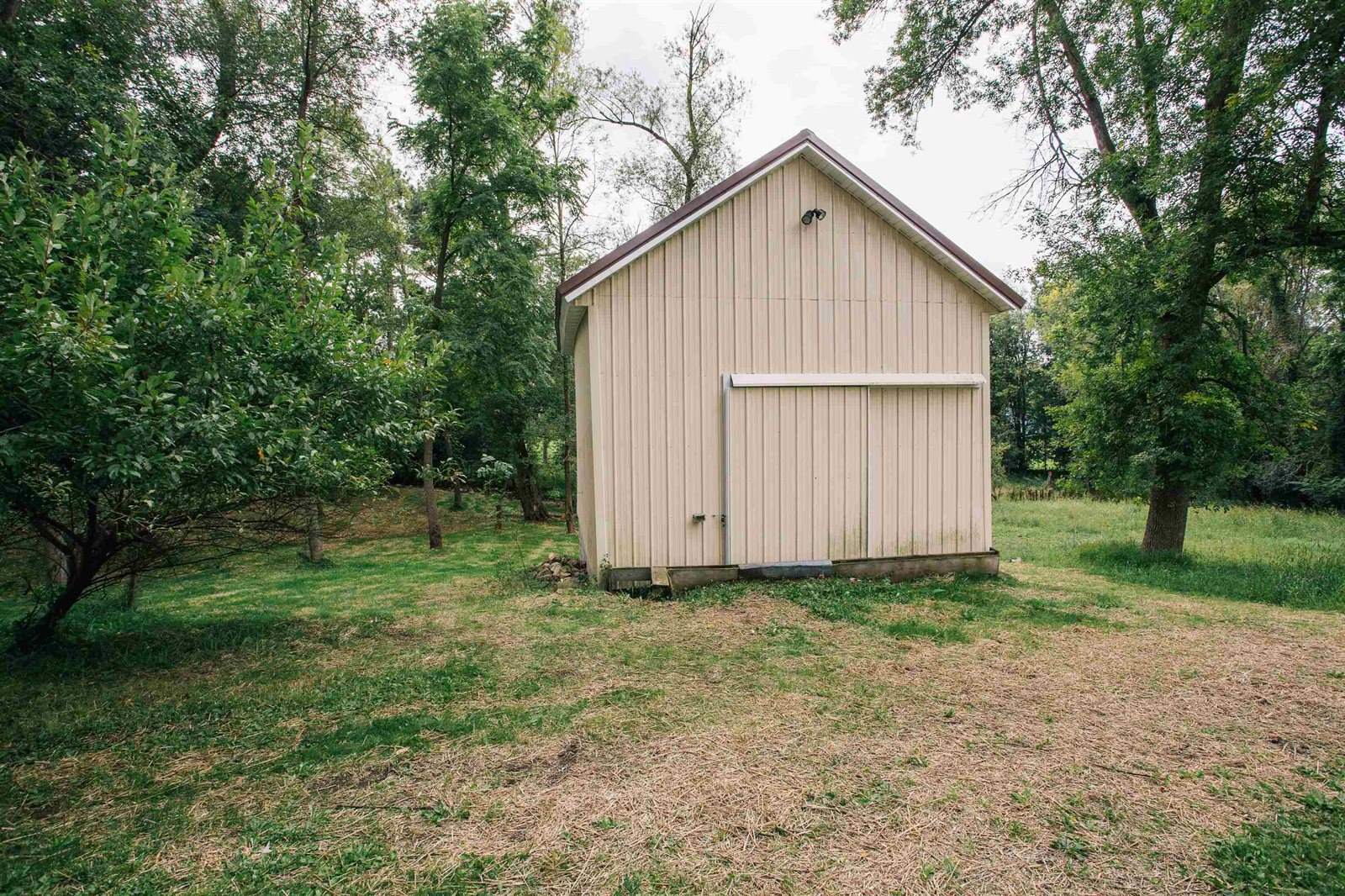 315 W Begley Street, Greenwood, WI 54437