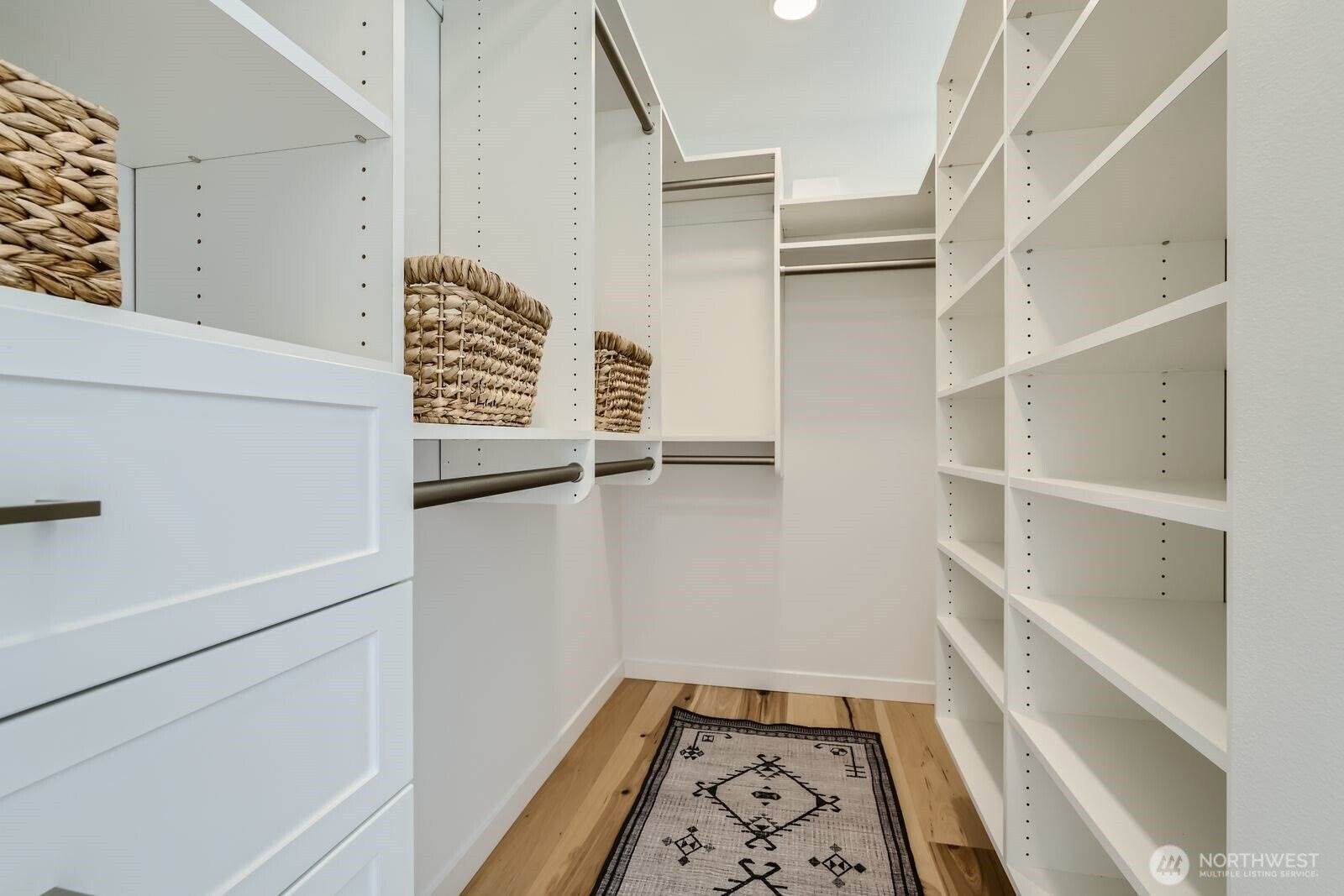 511 Howe Street, Seattle, WA 98109