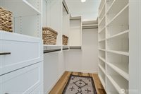 511 Howe Street, Seattle, WA 98109