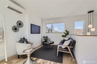 511 Howe Street, Seattle, WA 98109