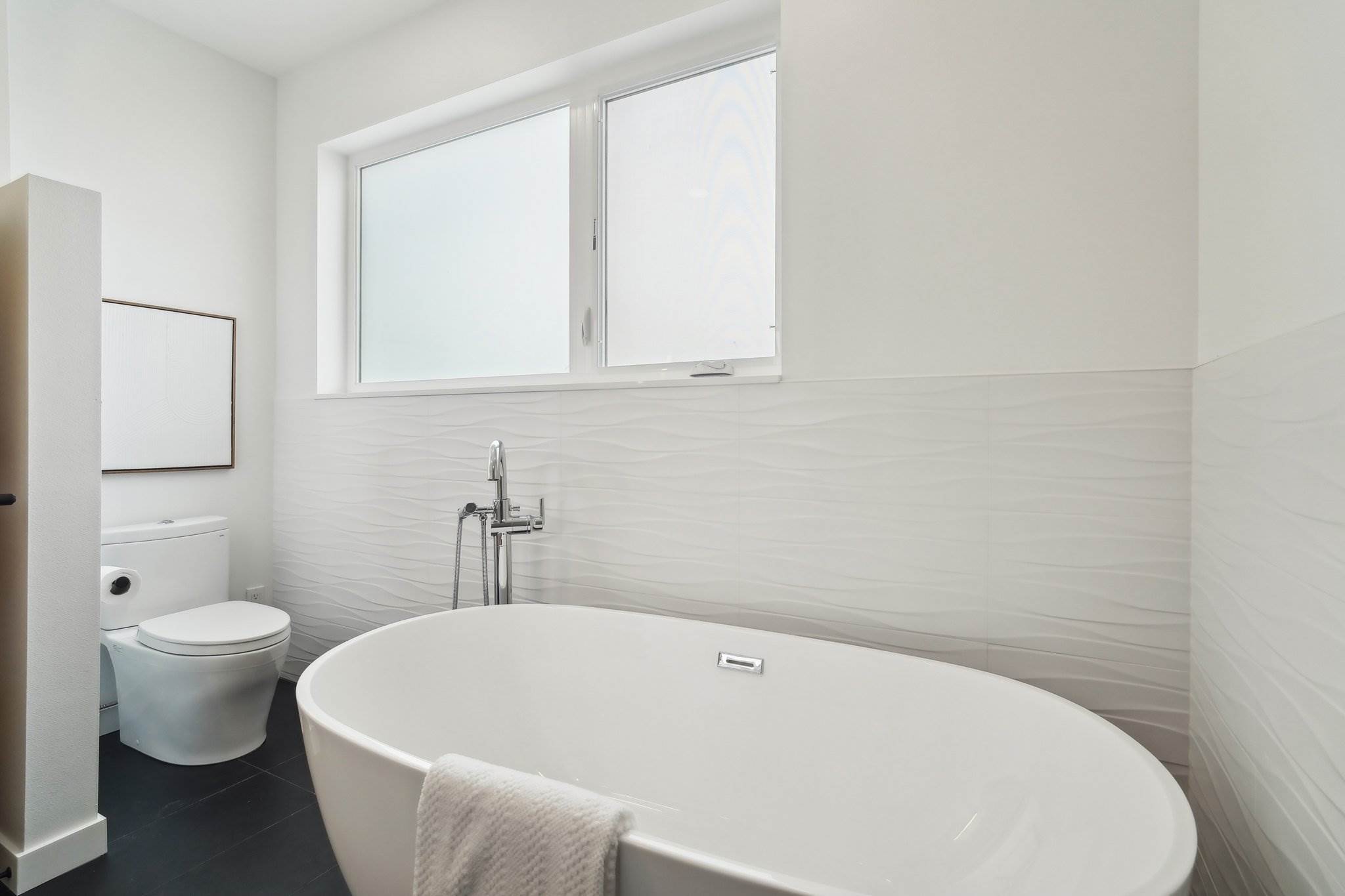 511 Howe St, Seattle, WA 98109