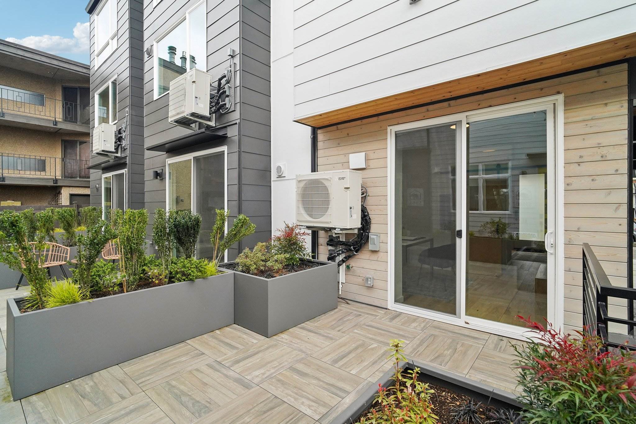 511 Howe St, Seattle, WA 98109