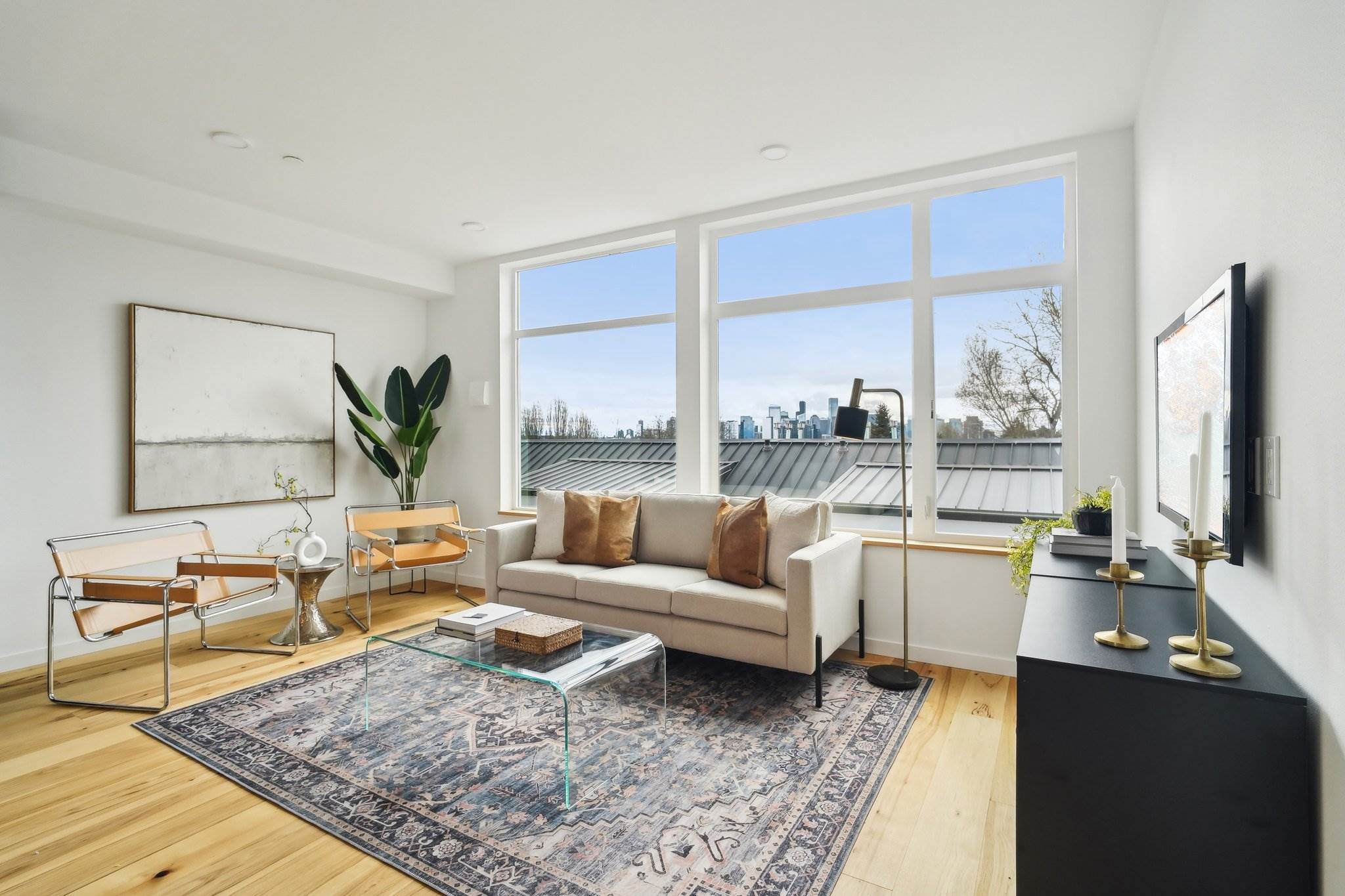 511 Howe St, Seattle, WA 98109