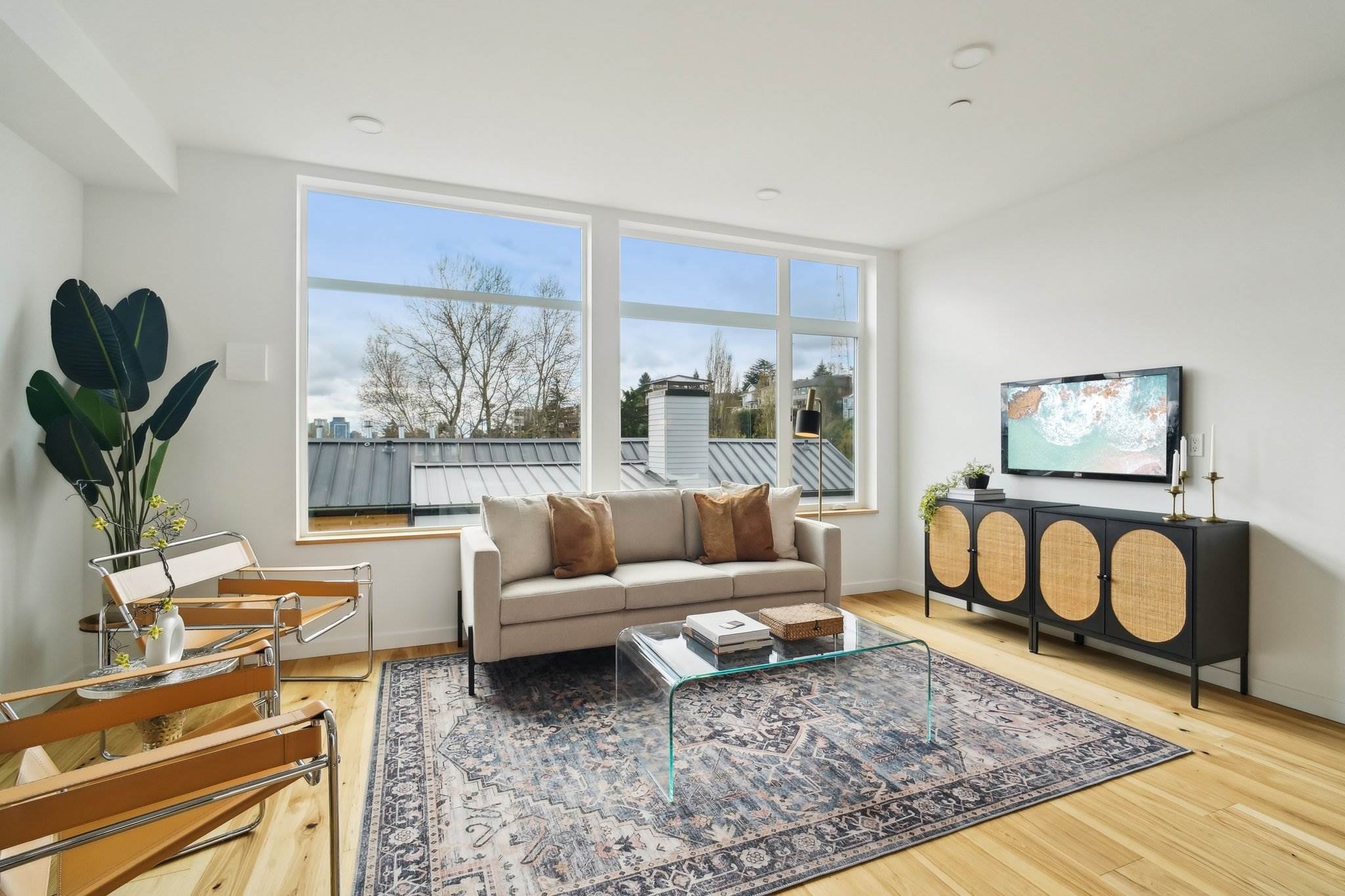 511 Howe St, Seattle, WA 98109