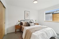 511 Howe St, Seattle, WA 98109