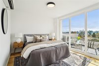 511 Howe St, Seattle, WA 98109