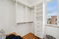 511 Howe St, Seattle, WA 98109