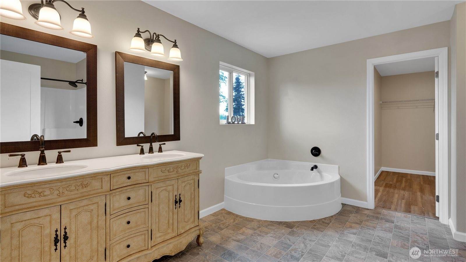 7812 203rd Street Court East, Spanaway, WA 98387