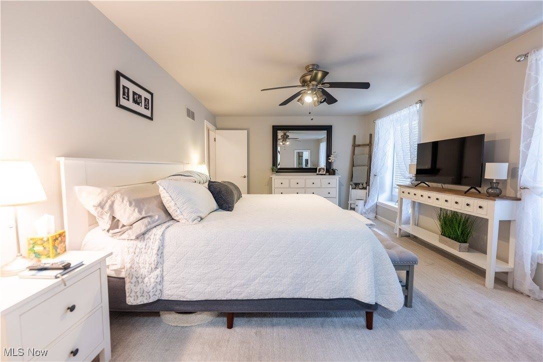 331 Verdant Lane, Canfield, OH 44406