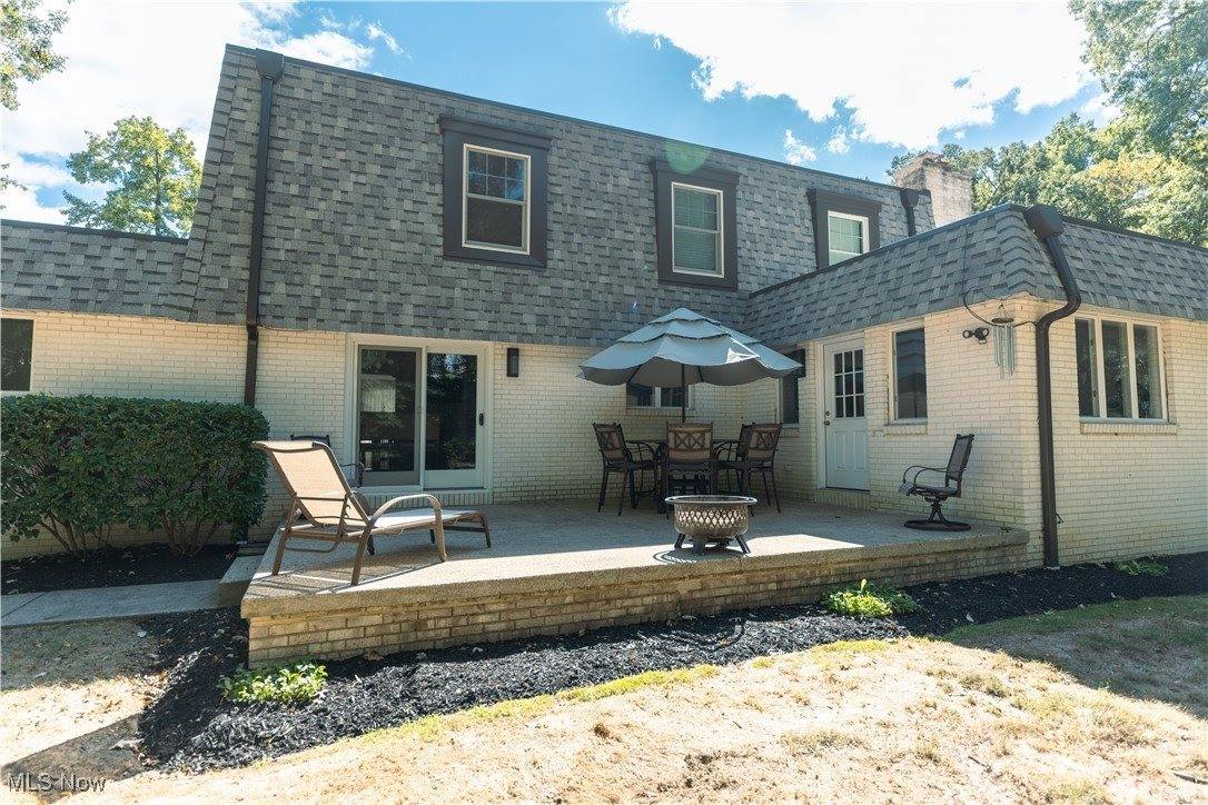 331 Verdant Lane, Canfield, OH 44406