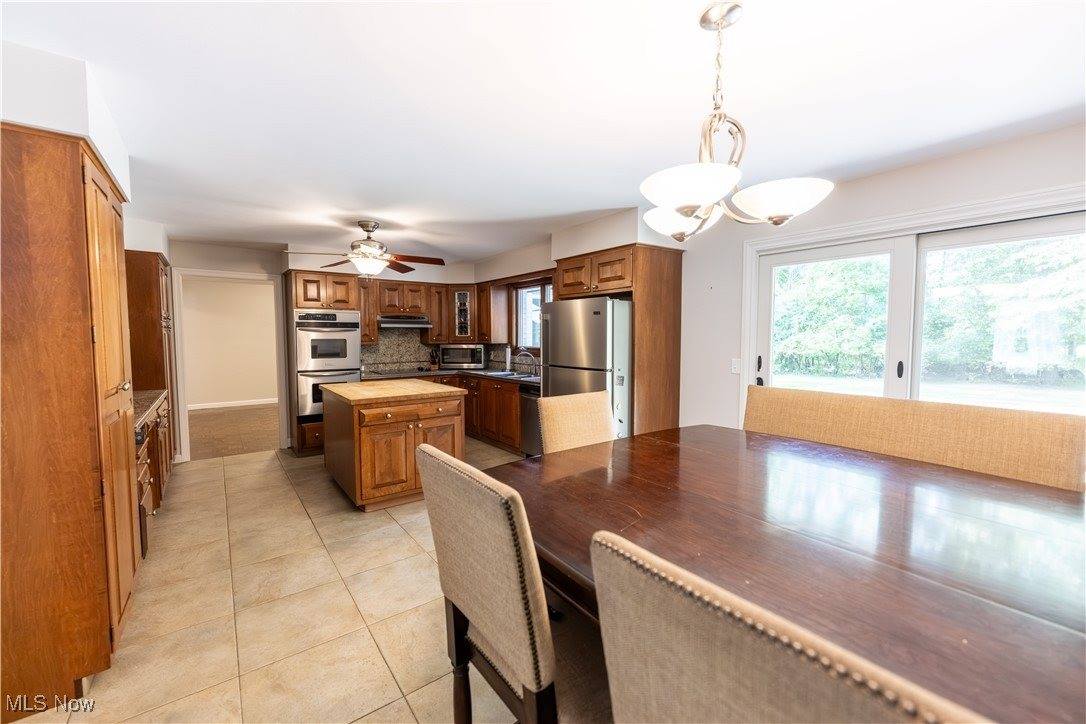 331 Verdant Lane, Canfield, OH 44406