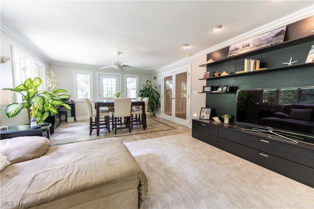 331 Verdant Lane, Canfield, OH 44406