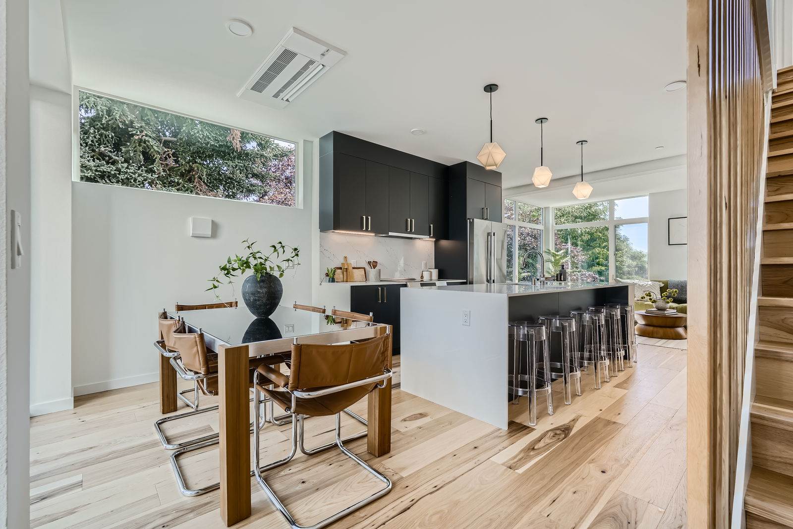 515 Howe St, Seattle, WA 98109