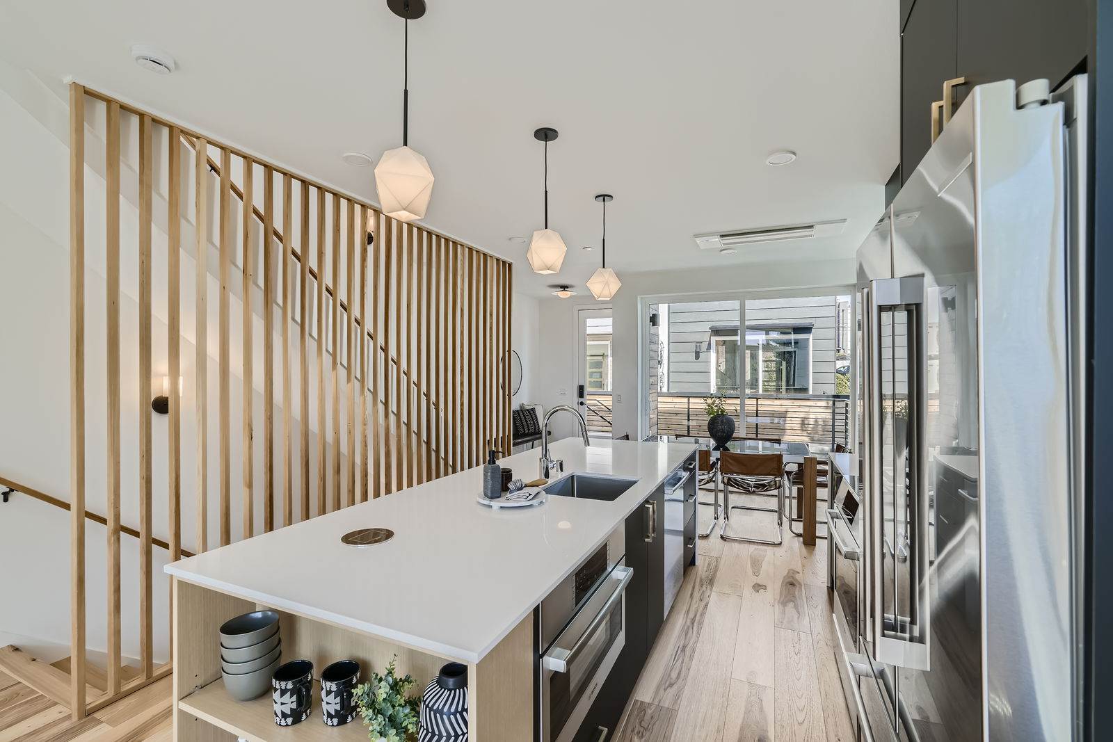 515 Howe St, Seattle, WA 98109