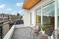 515 Howe St, Seattle, WA 98109