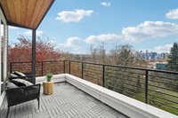 515 Howe St, Seattle, WA 98109