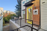 515 Howe St, Seattle, WA 98109