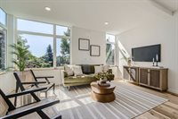 515 Howe St, Seattle, WA 98109