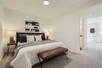 515 Howe St, Seattle, WA 98109