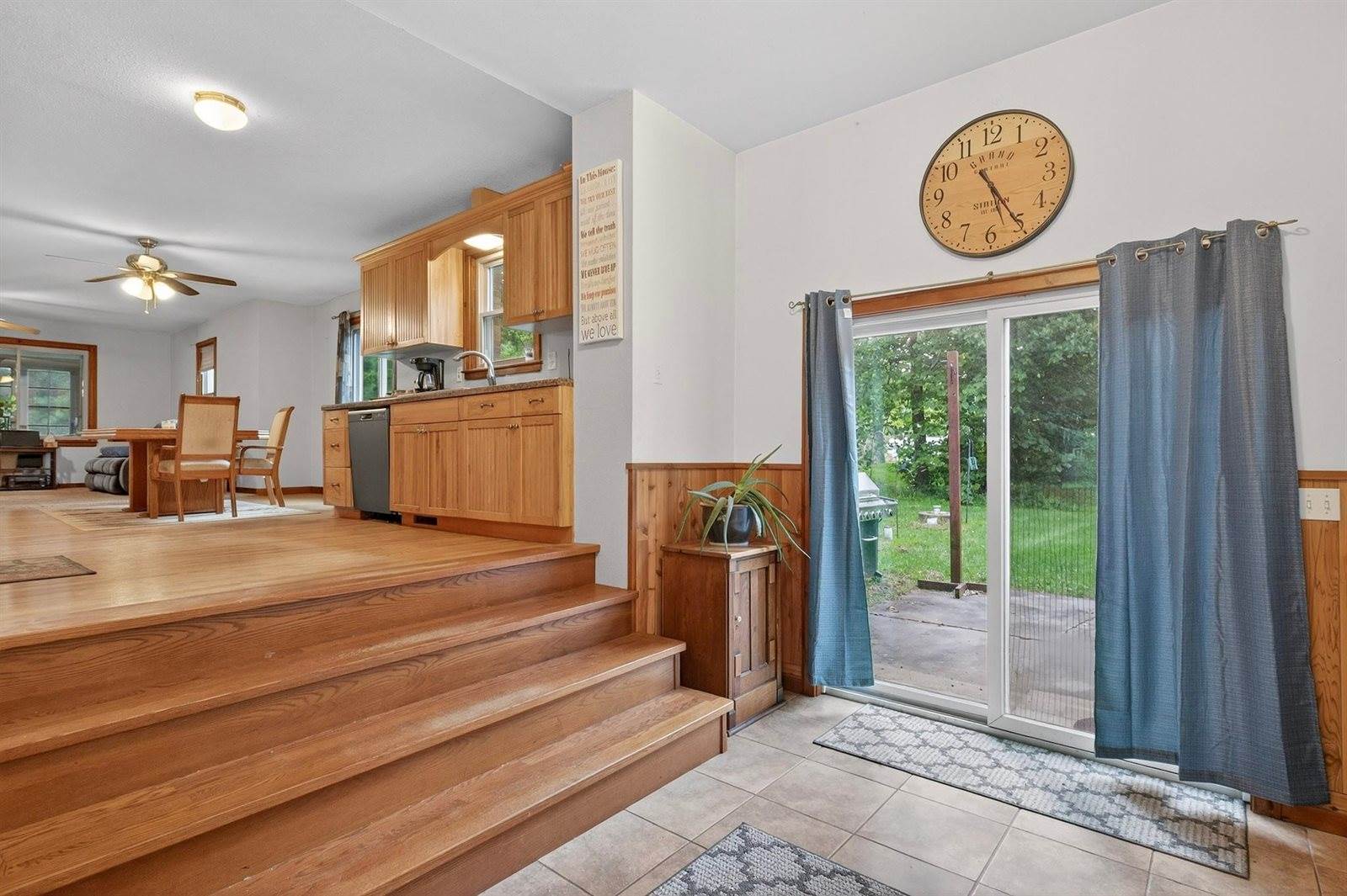 6224 County Road Hh, Vesper, WI 54489