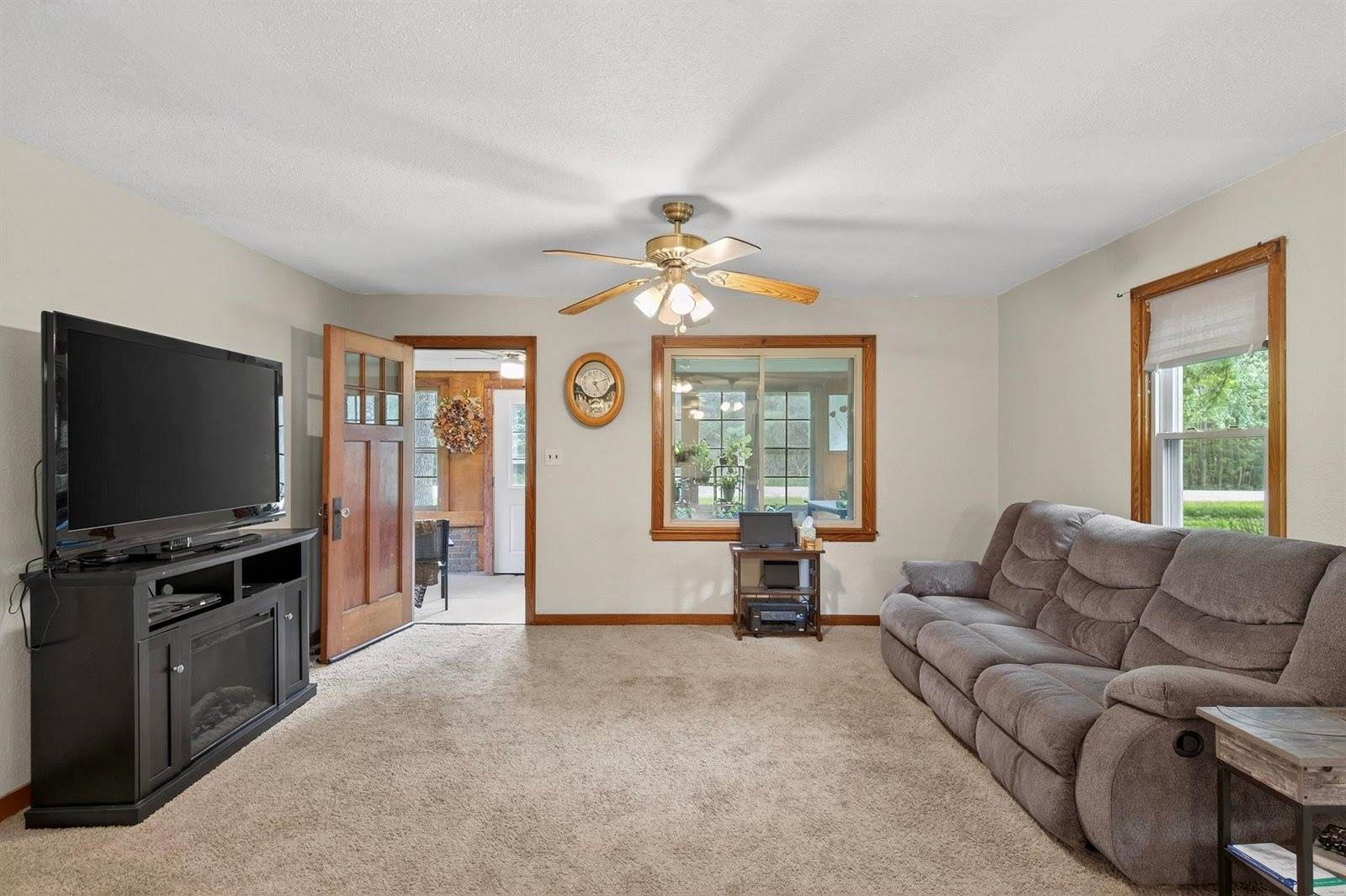 6224 County Road Hh, Vesper, WI 54489