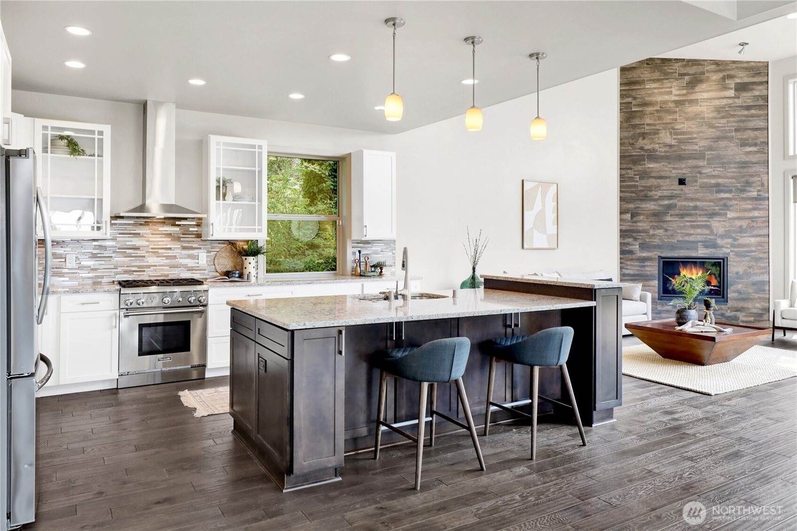 1615 Samish Way, Bellingham, WA 98229