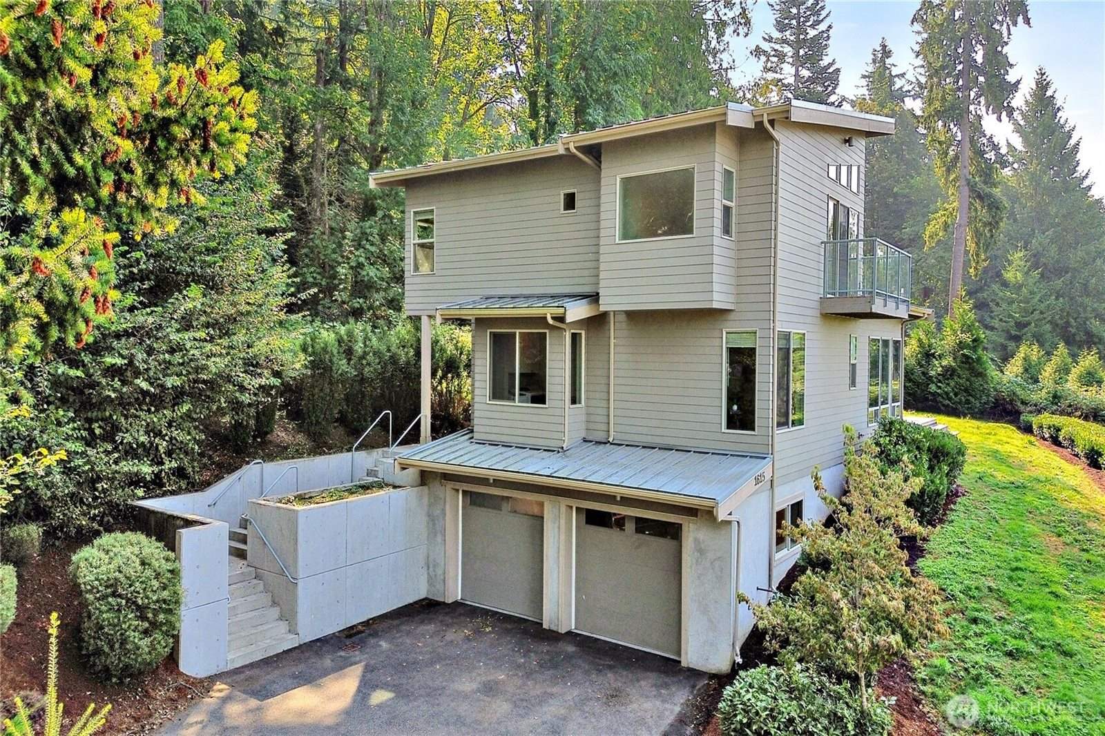 1615 Samish Way, Bellingham, WA 98229