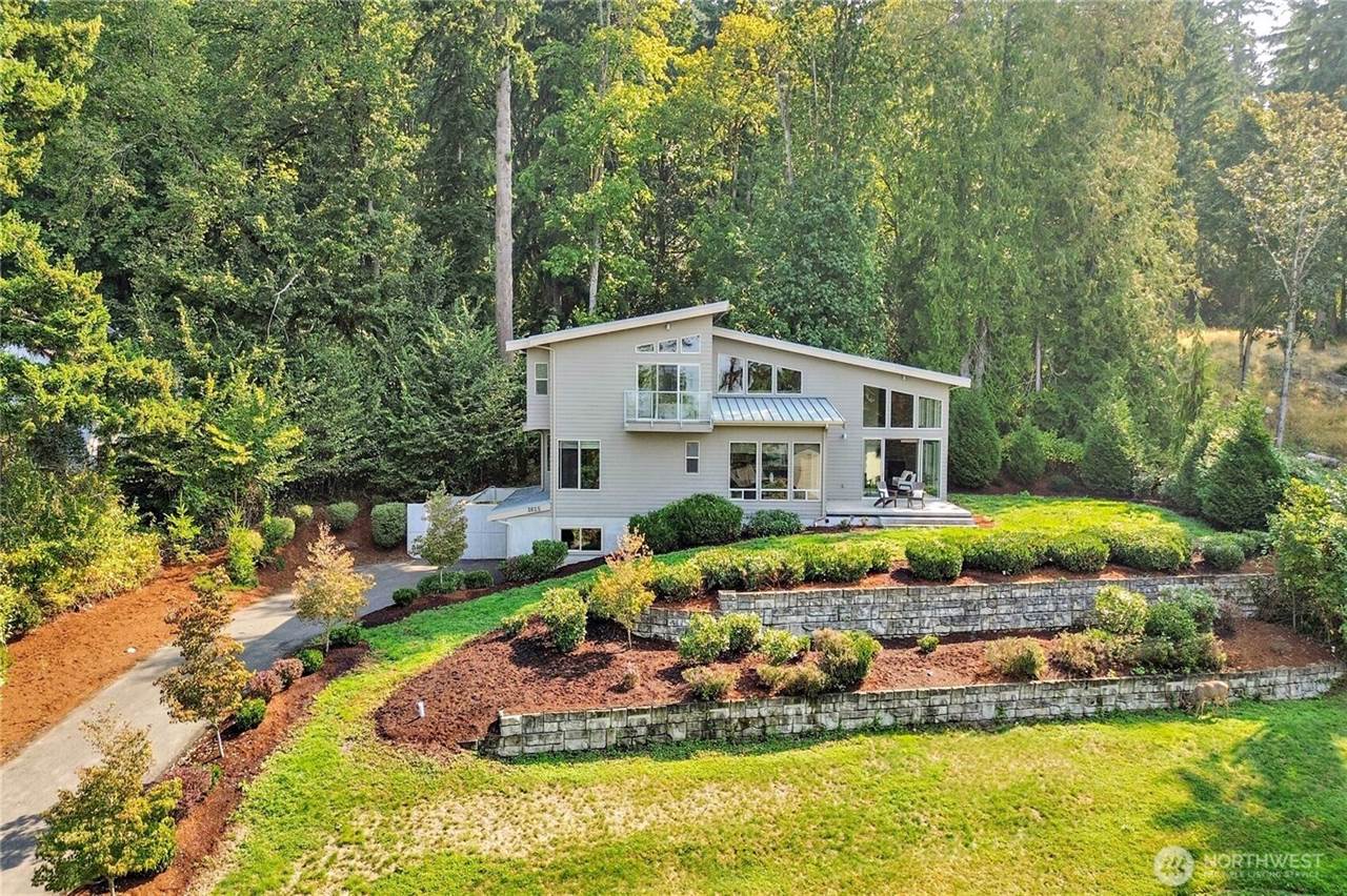 1615 Samish Way, Bellingham, WA 98229