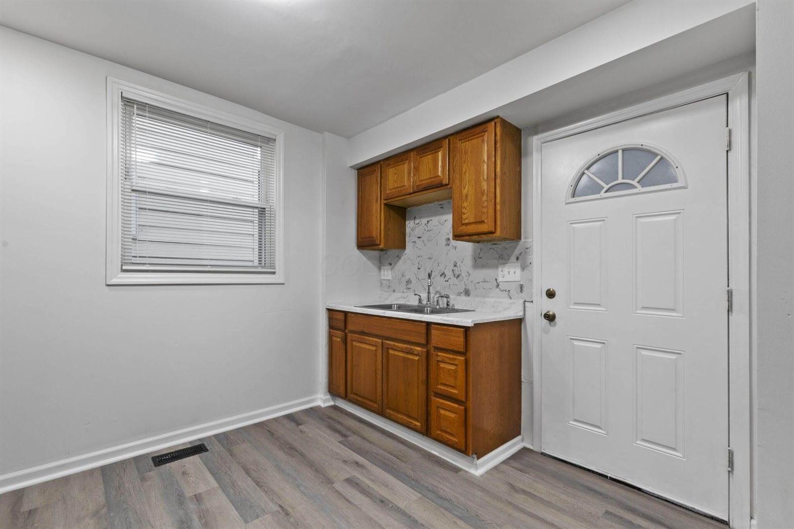 453 South Eureka Avenue, Columbus, OH 43204