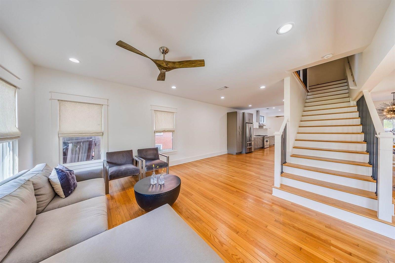 1900 Hawthorne Street, Houston, TX 77098
