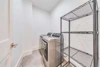 1900 Hawthorne Street, Houston, TX 77098
