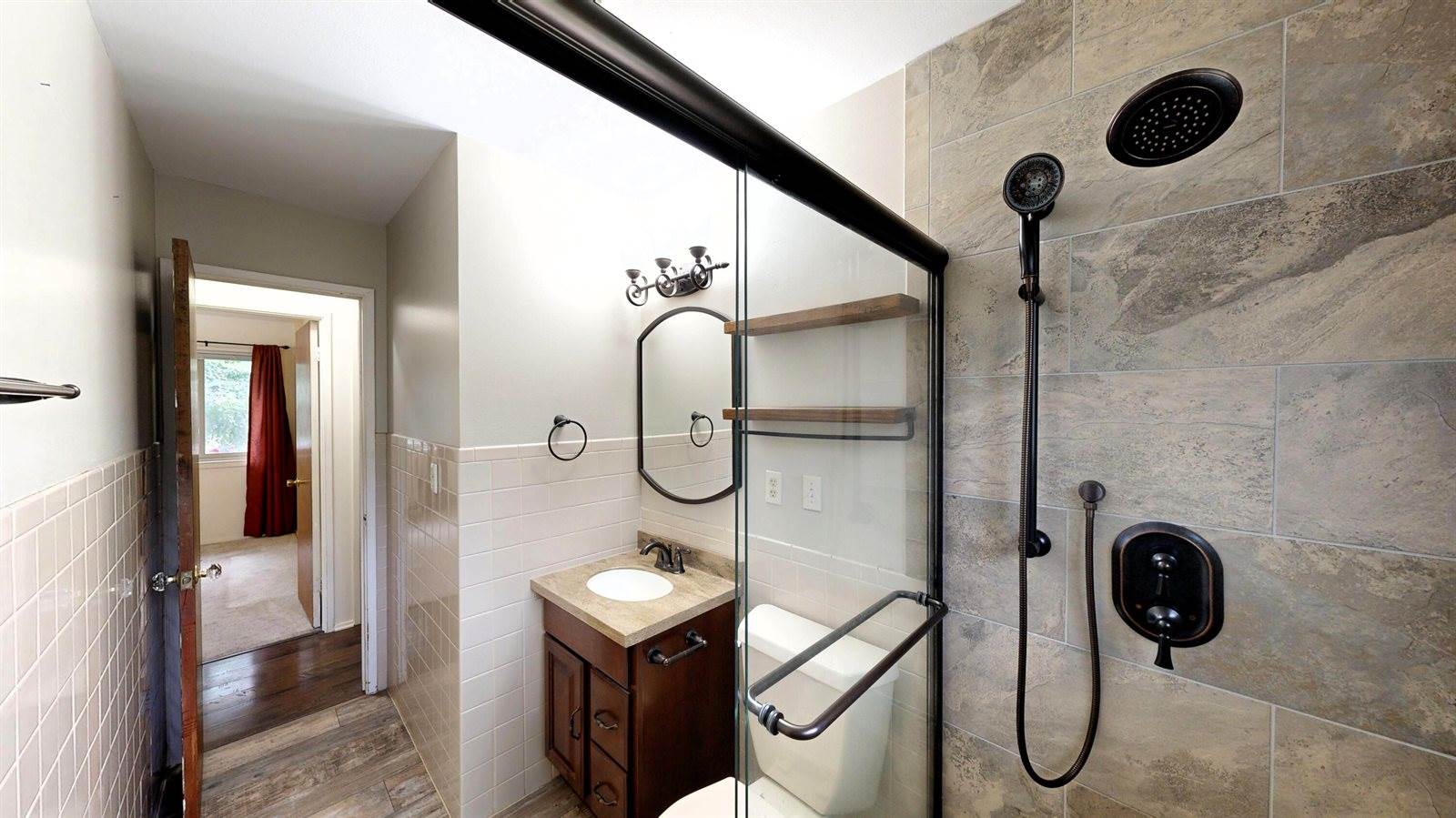 409 Garland Ct, Waukesha, WI 53188