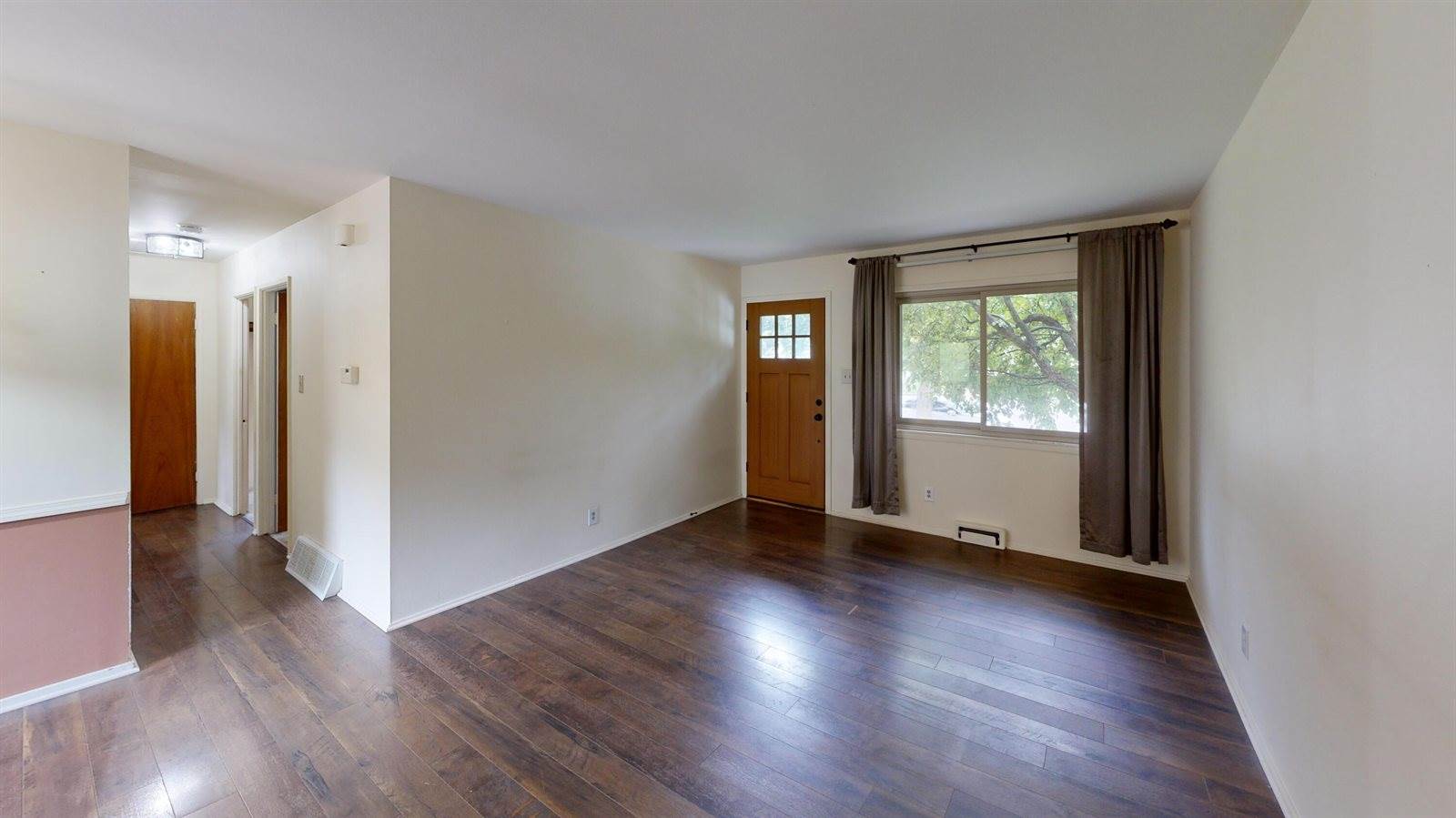 409 Garland Ct, Waukesha, WI 53188