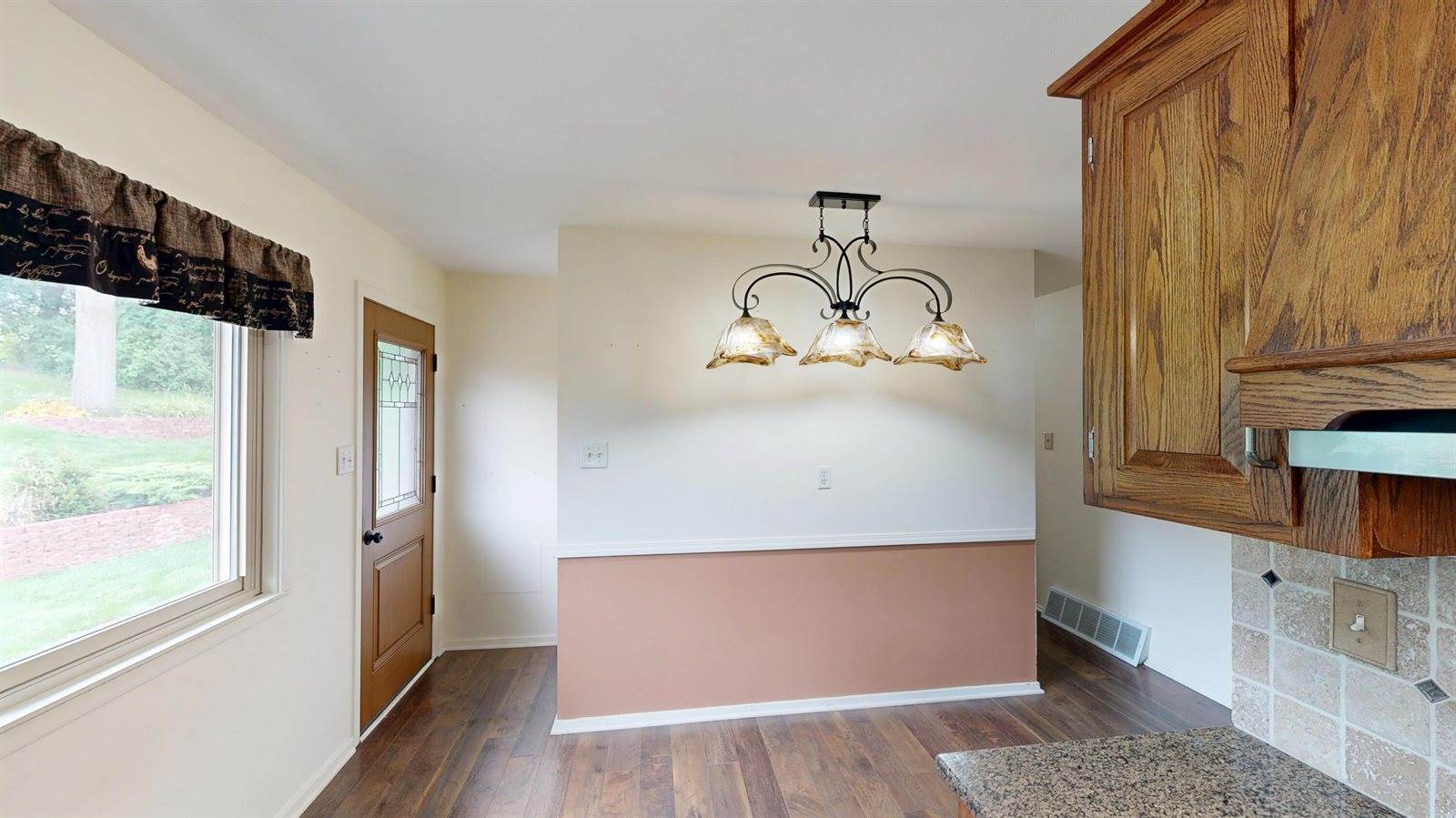 409 Garland Ct, Waukesha, WI 53188