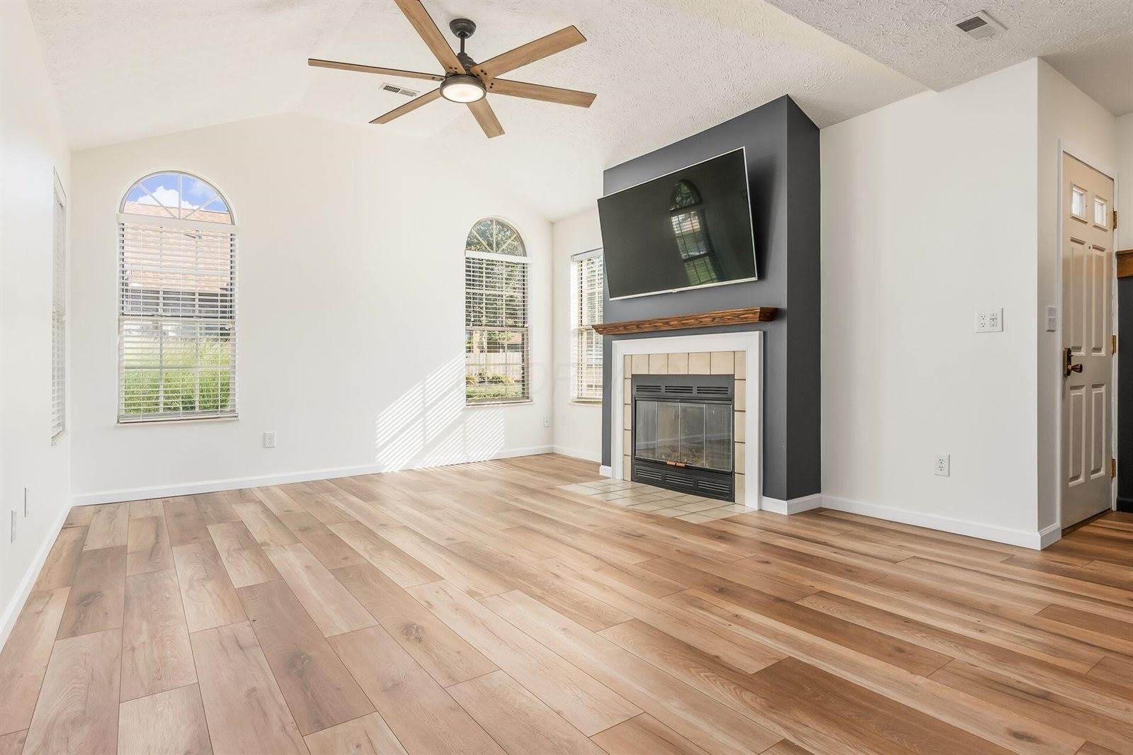 4883 Berry Leaf Place, Hilliard, OH 43026