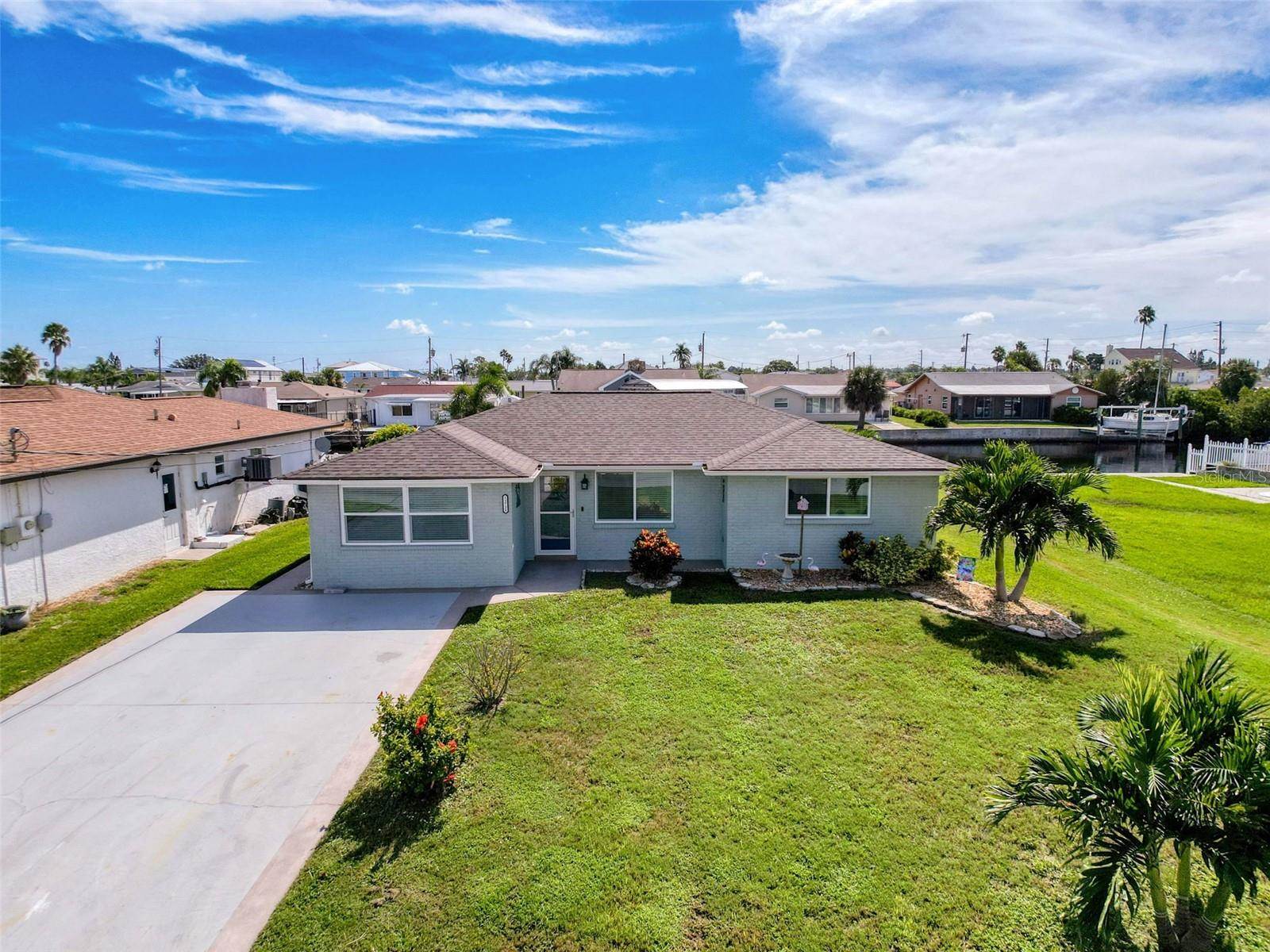 13738 Victor Avenue, Hudson, FL 34667