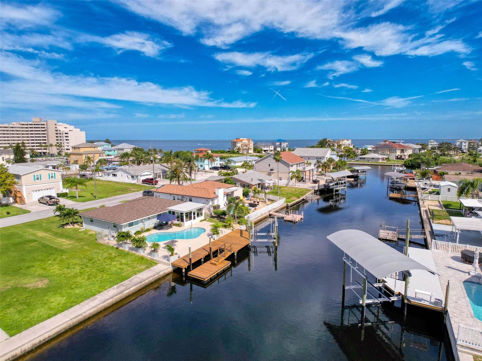 13738 Victor Avenue, Hudson, FL 34667