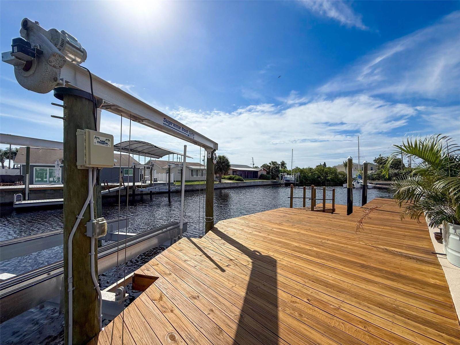 13738 Victor Avenue, Hudson, FL 34667