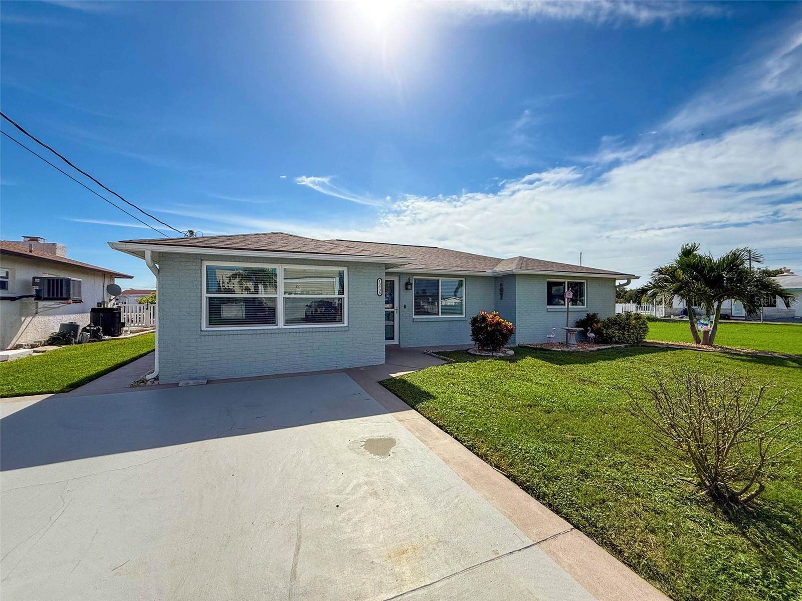 13738 Victor Avenue, Hudson, FL 34667