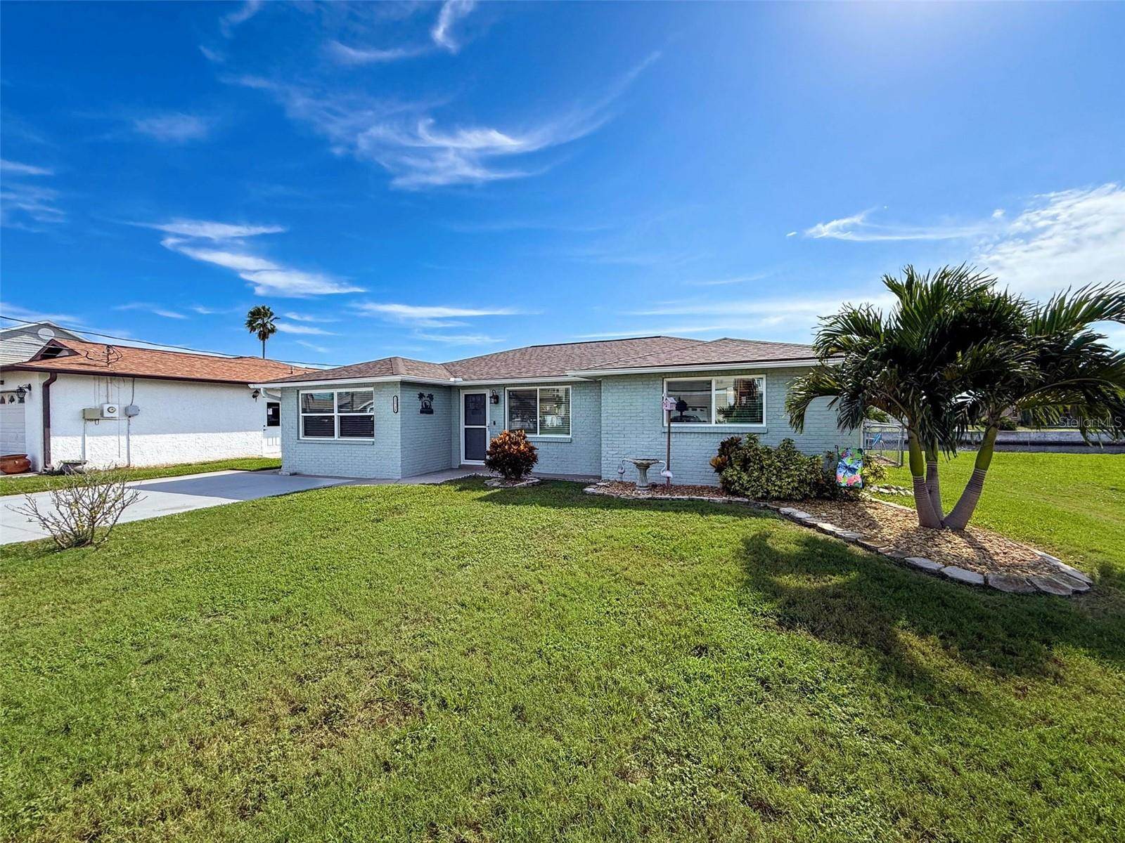 13738 Victor Avenue, Hudson, FL 34667