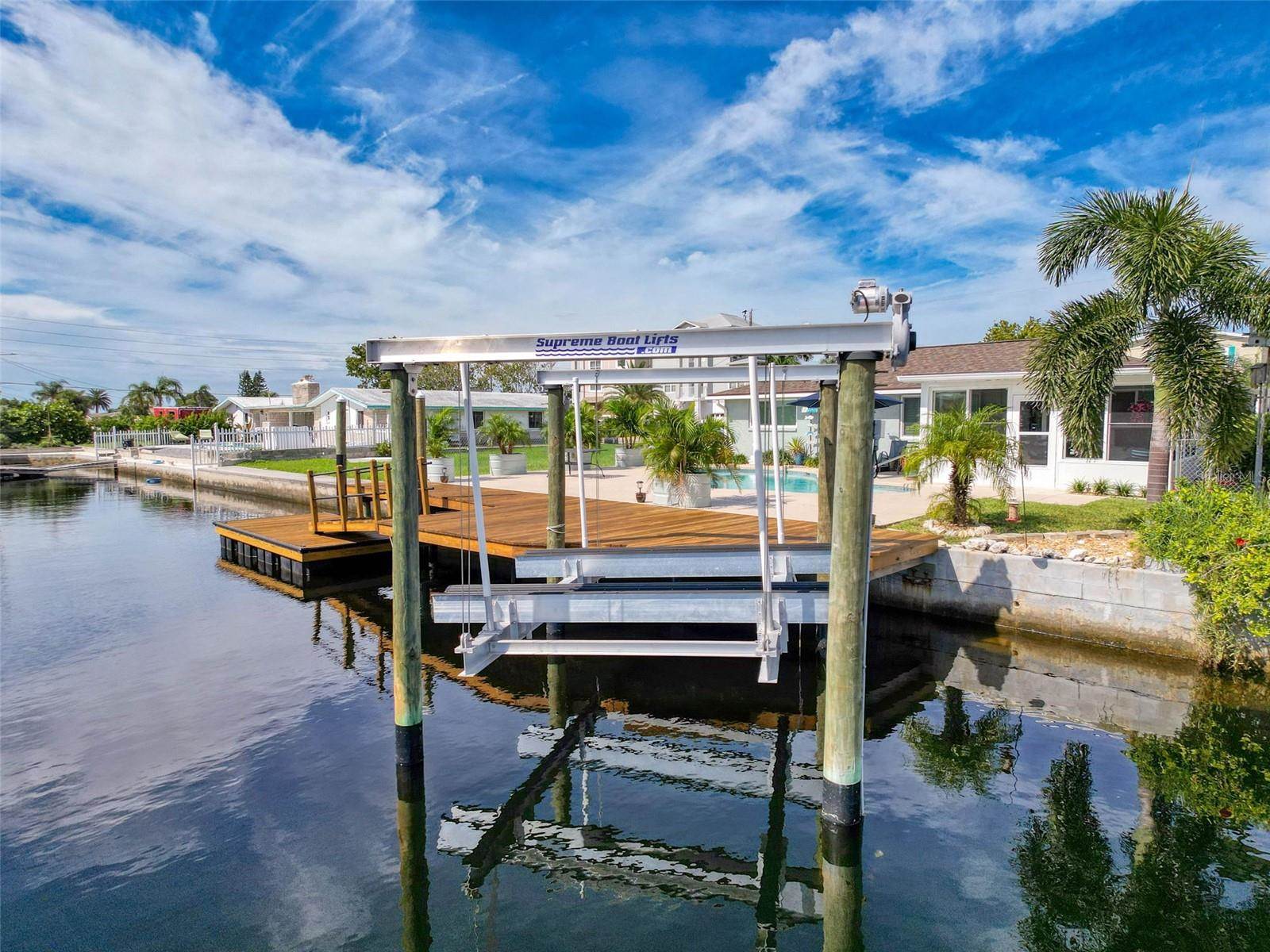 13738 Victor Avenue, Hudson, FL 34667