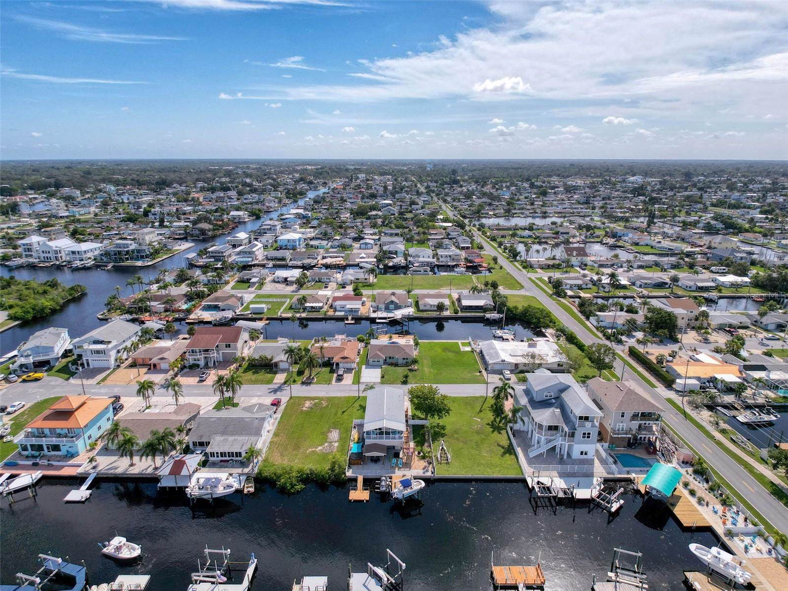 13738 Victor Avenue, Hudson, FL 34667