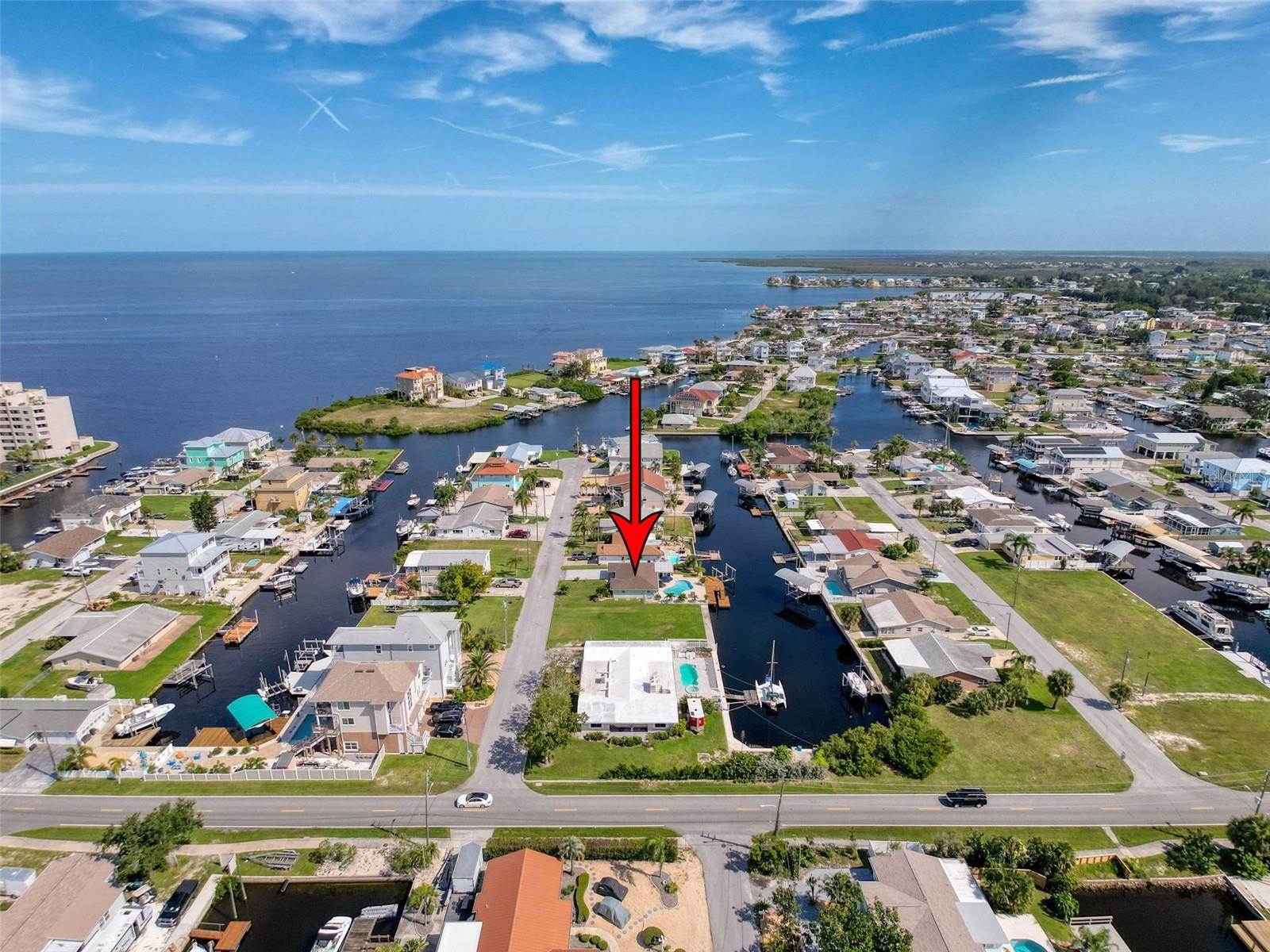 13738 Victor Avenue, Hudson, FL 34667