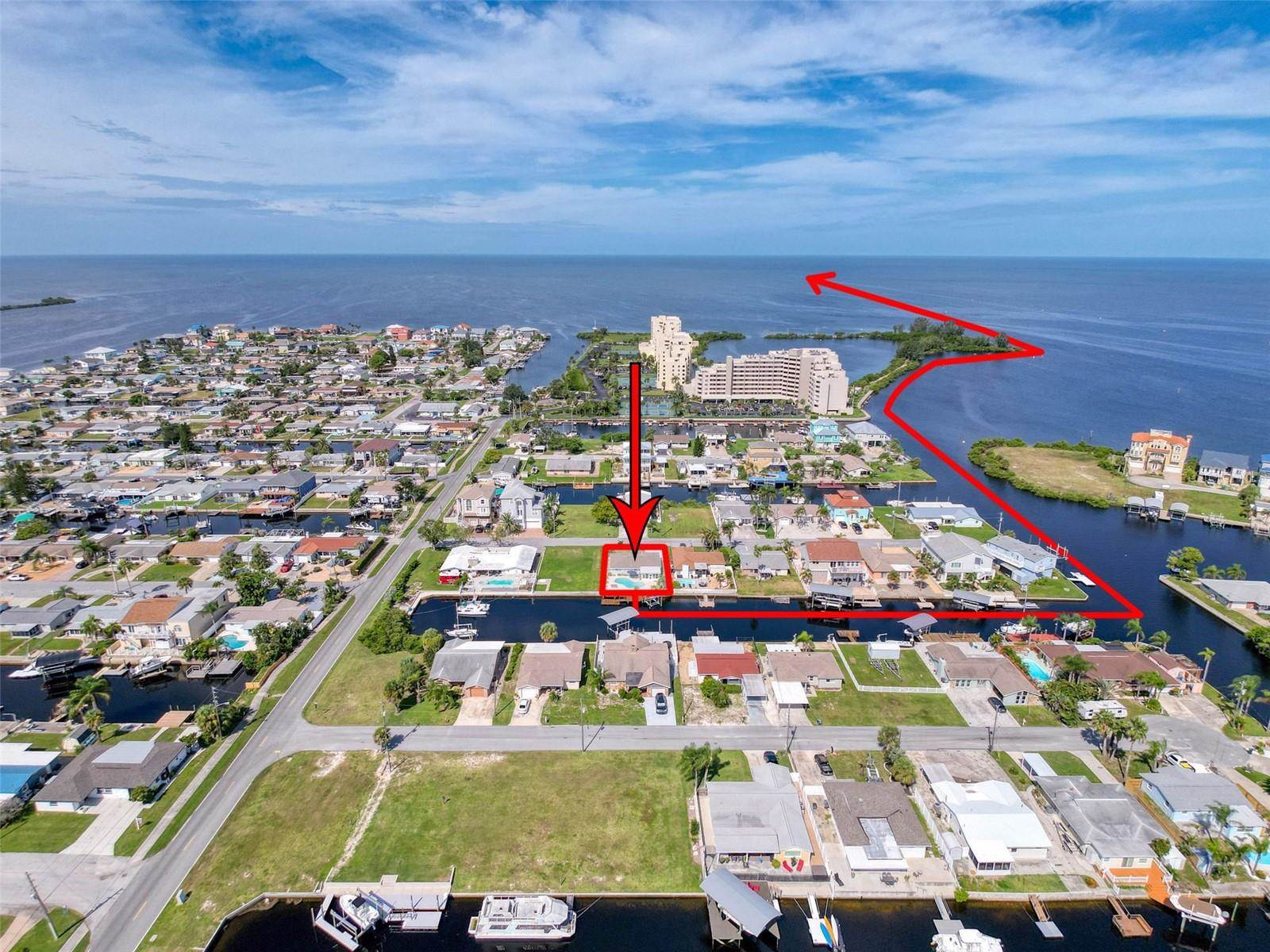 13738 Victor Avenue, Hudson, FL 34667