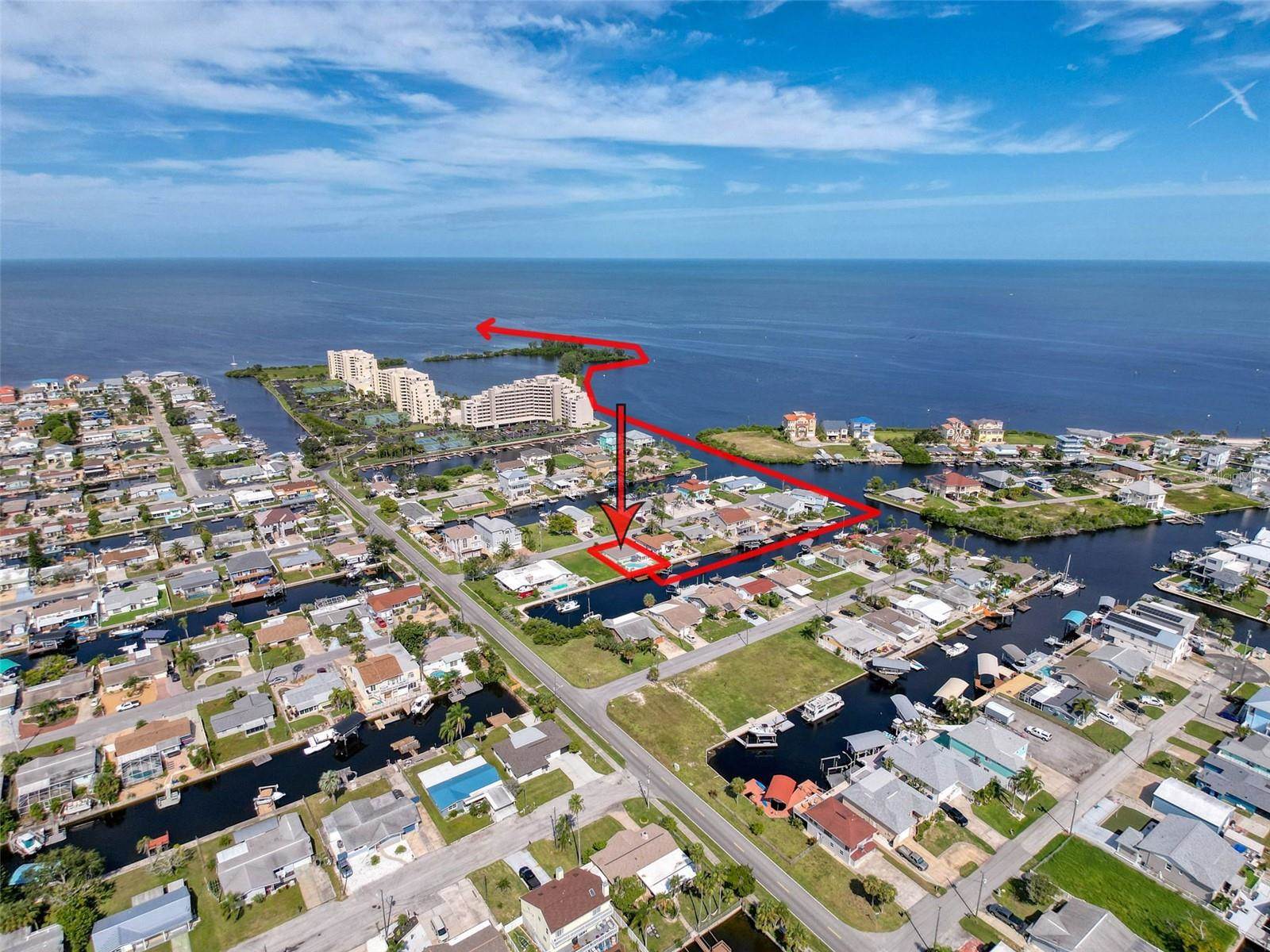 13738 Victor Avenue, Hudson, FL 34667